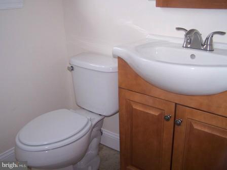 5709 Fisher Road Temple Hills, MD 20748 - Photo 12 of 17 Powder Room
