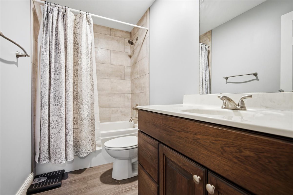 2820 Rutherford Drive Bloomington, IL 61705 - Photo 22 of 35