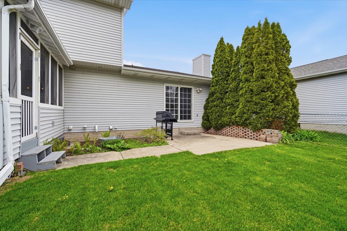 2820 Rutherford Drive Bloomington, IL 61705 - Photo 31 of 35