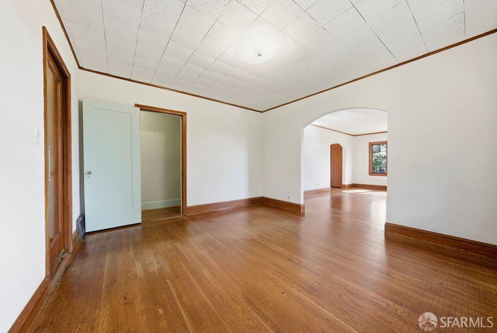 451 Vincente Avenue Berkeley, CA 94707 - Photo 19 of 66 a view of a livingroom with wooden floor