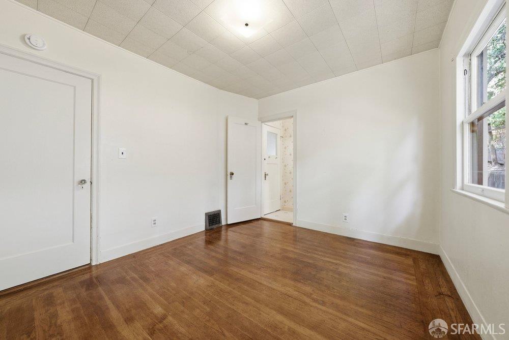 451 Vincente Avenue Berkeley, CA 94707 - Photo 44 of 66 a view of an empty room with a window