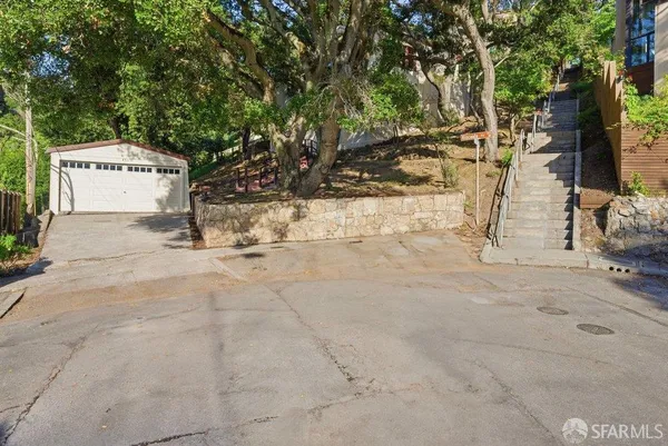 $1,095,000 | 451 Vincente Avenue, Berkeley, CA 94707