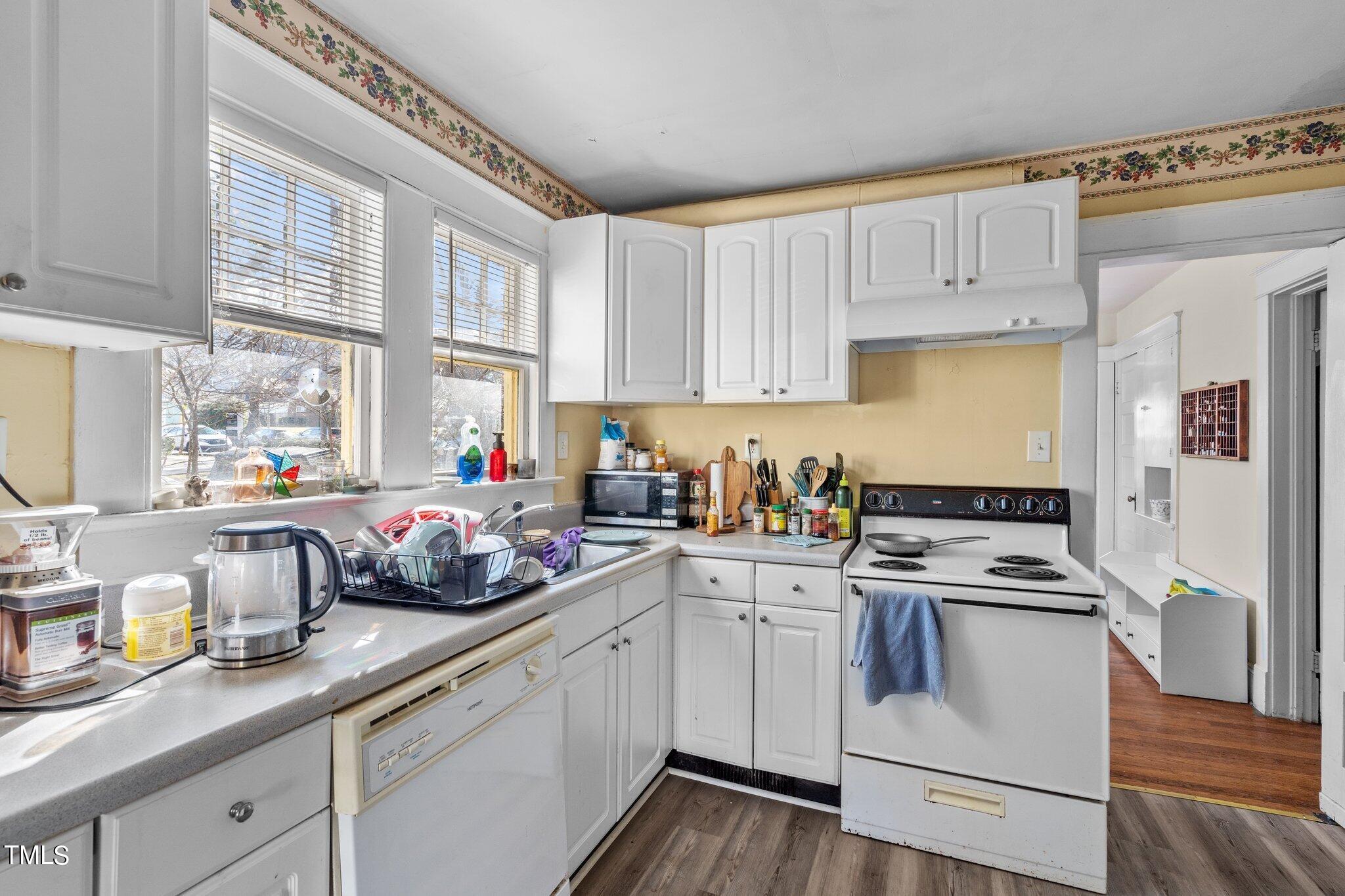 618 West Lane Street Raleigh, NC 27603 - Photo 9 of 34 15-web-or-mls-_NFP9793