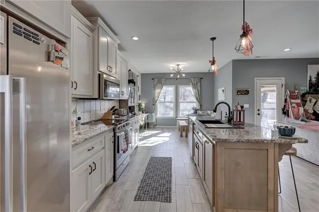 $417,000 | 403 Dogwood Trails Loop, Carl Junction, MO 64834