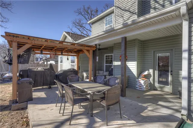 $417,000 | 403 Dogwood Trails Loop, Carl Junction, MO 64834