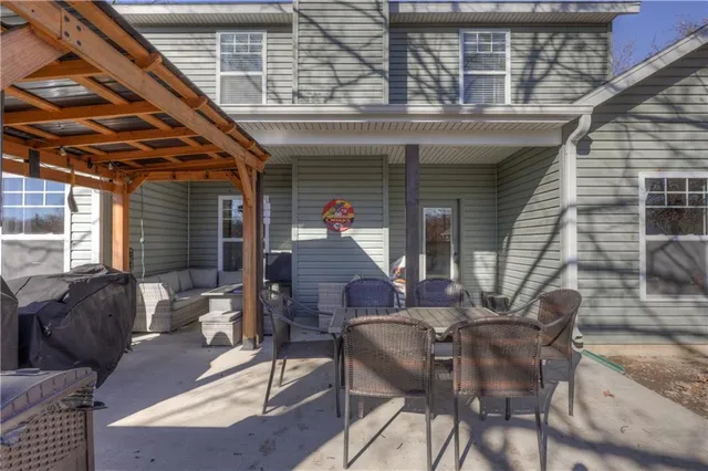 $417,000 | 403 Dogwood Trails Loop, Carl Junction, MO 64834