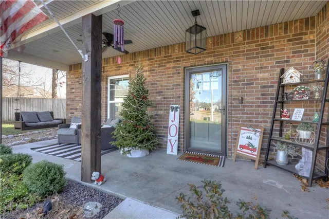 $417,000 | 403 Dogwood Trails Loop, Carl Junction, MO 64834