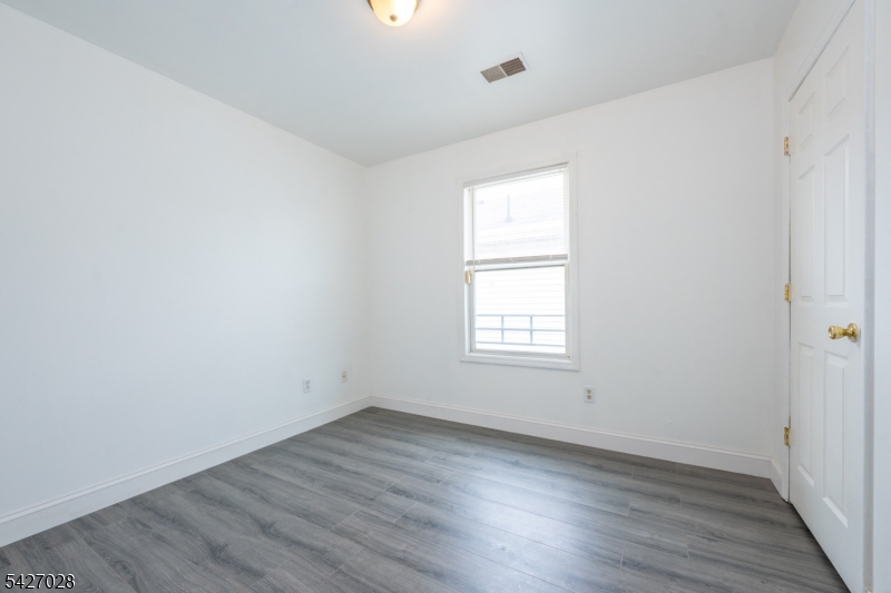 447 South 9th Street Newark, NJ 07103 - Photo 9 of 14