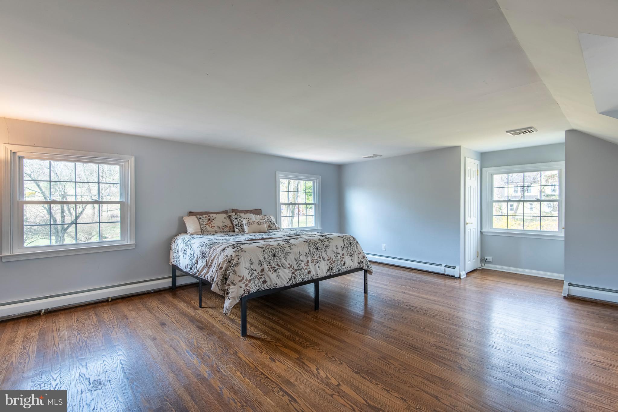 910 Crum Creek Road Media, PA 19063 - Photo 29 of 47 Gallery Image 29