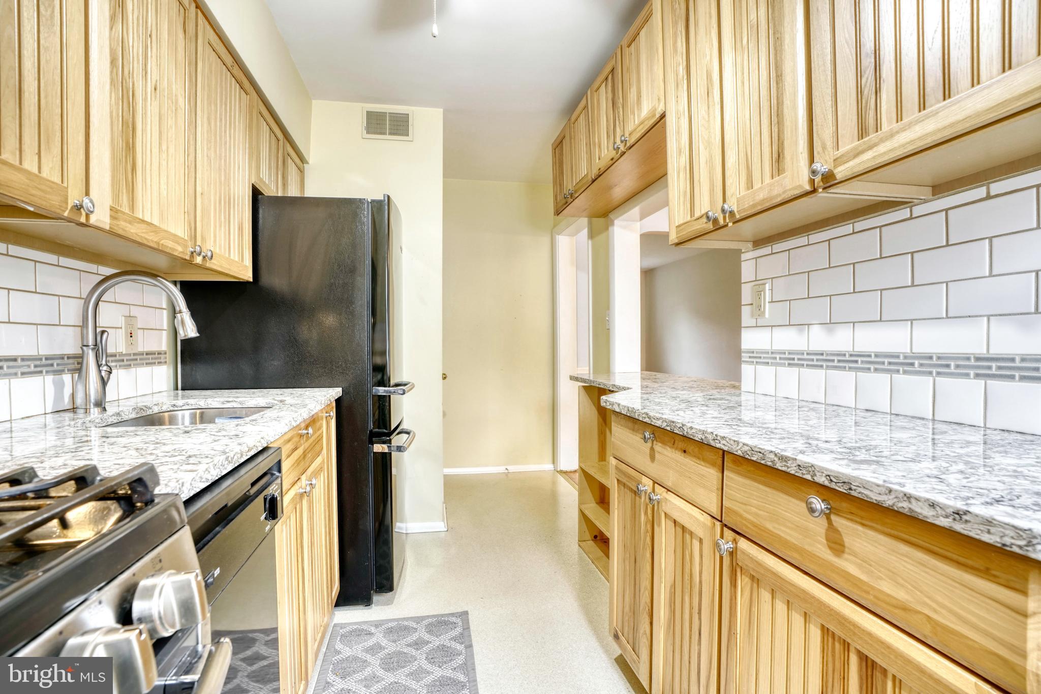215 Ridge Avenue Towson, MD 21286 - Photo 15 of 47 Gallery Image 15