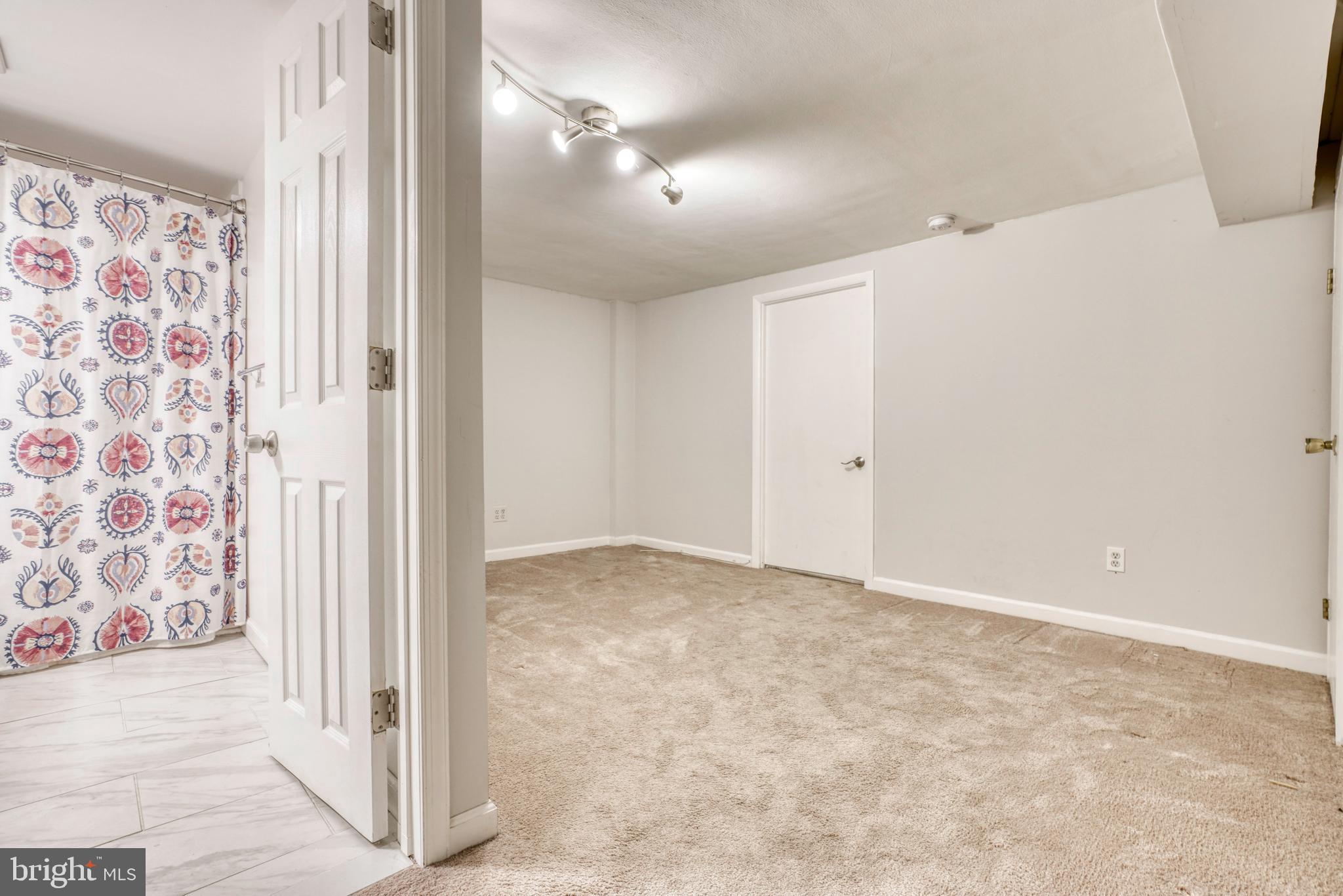 215 Ridge Avenue Towson, MD 21286 - Photo 16 of 47 Gallery Image 16