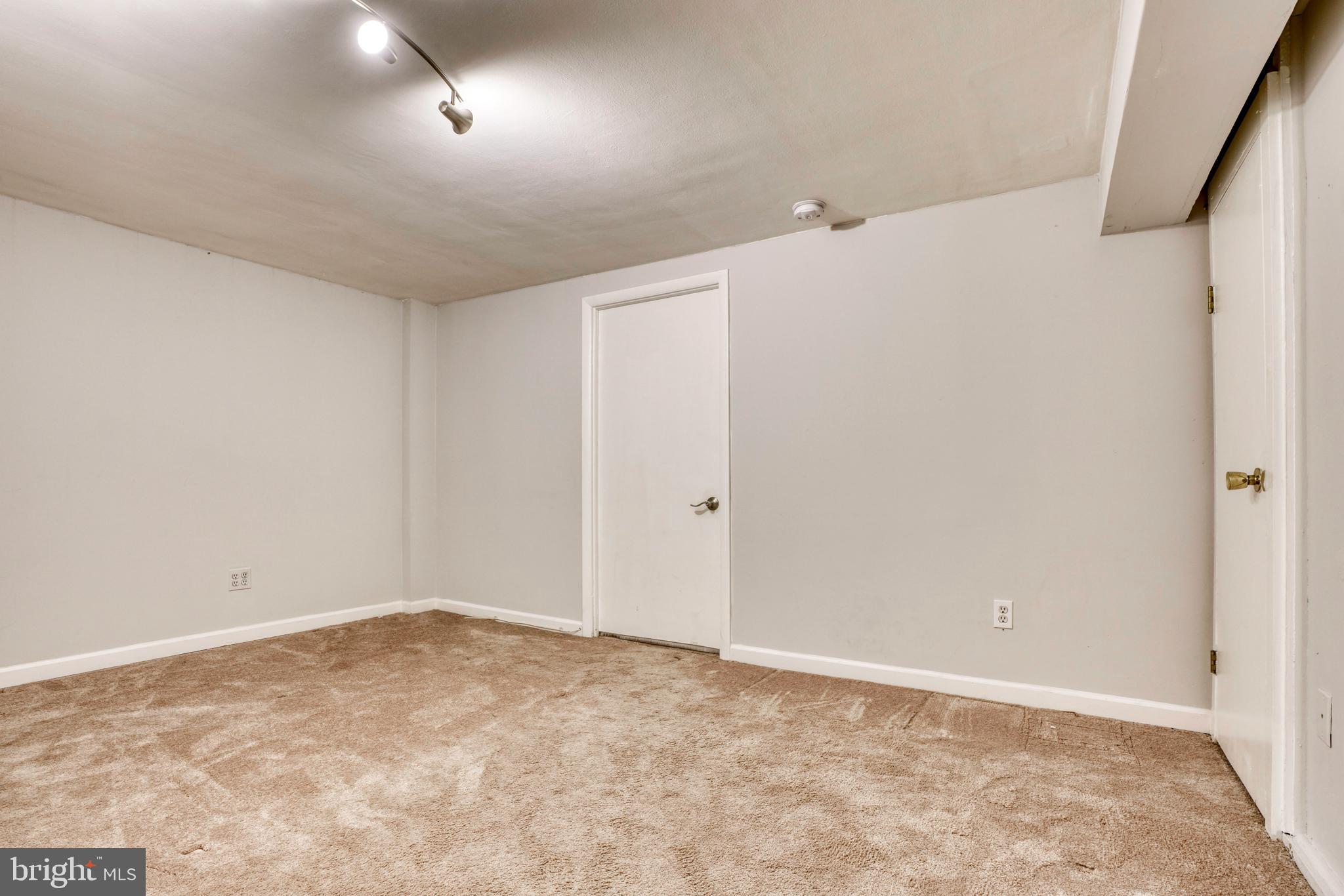 215 Ridge Avenue Towson, MD 21286 - Photo 17 of 47 Gallery Image 17