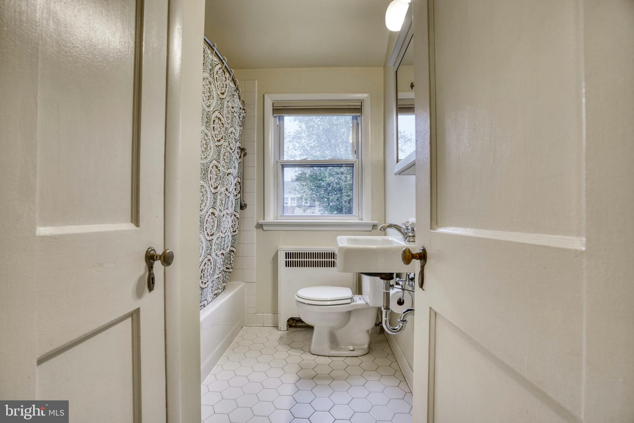215 Ridge Avenue Towson, MD 21286 - Photo 37 of 47 Gallery Image 37