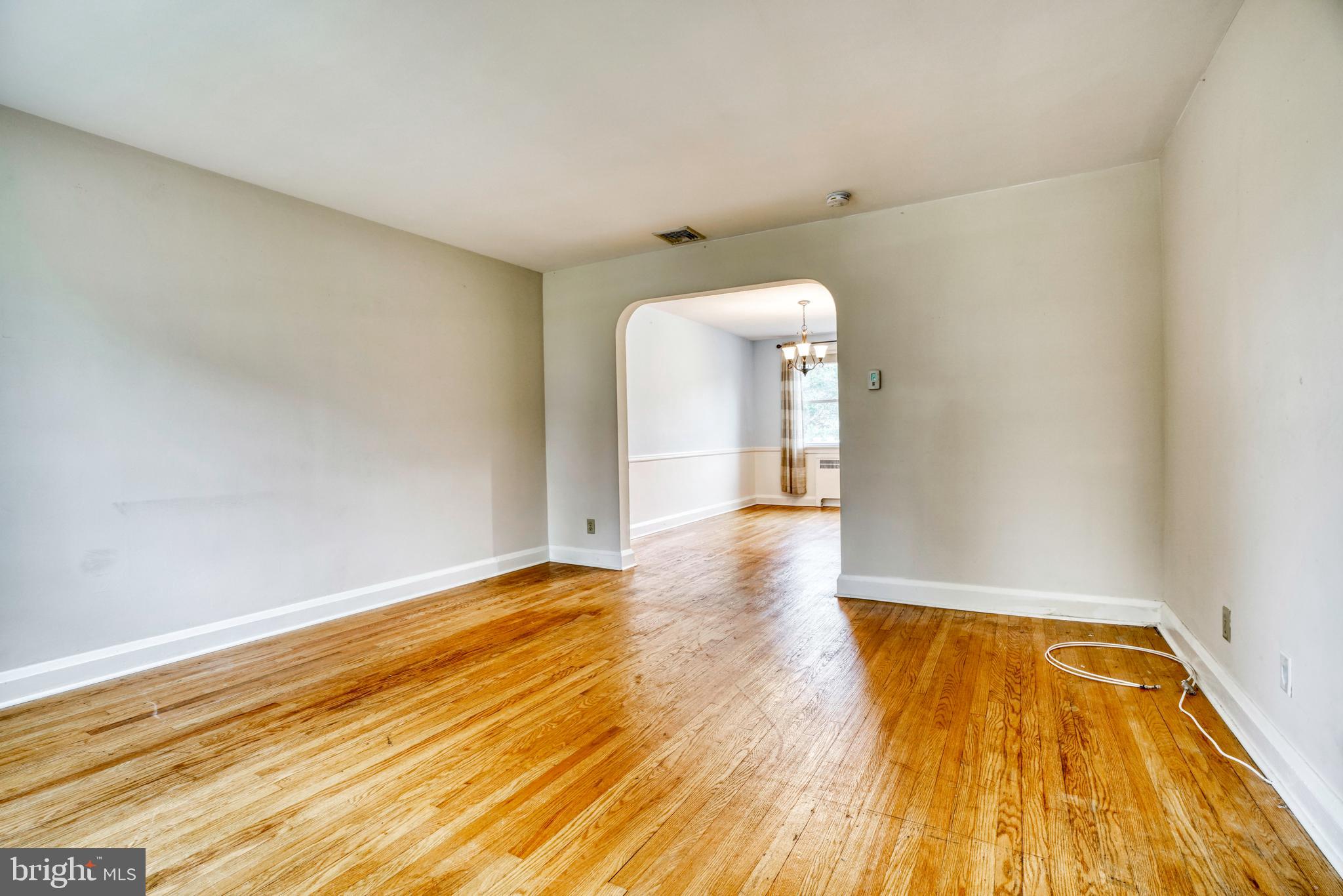 215 Ridge Avenue Towson, MD 21286 - Photo 5 of 47 Gallery Image 5