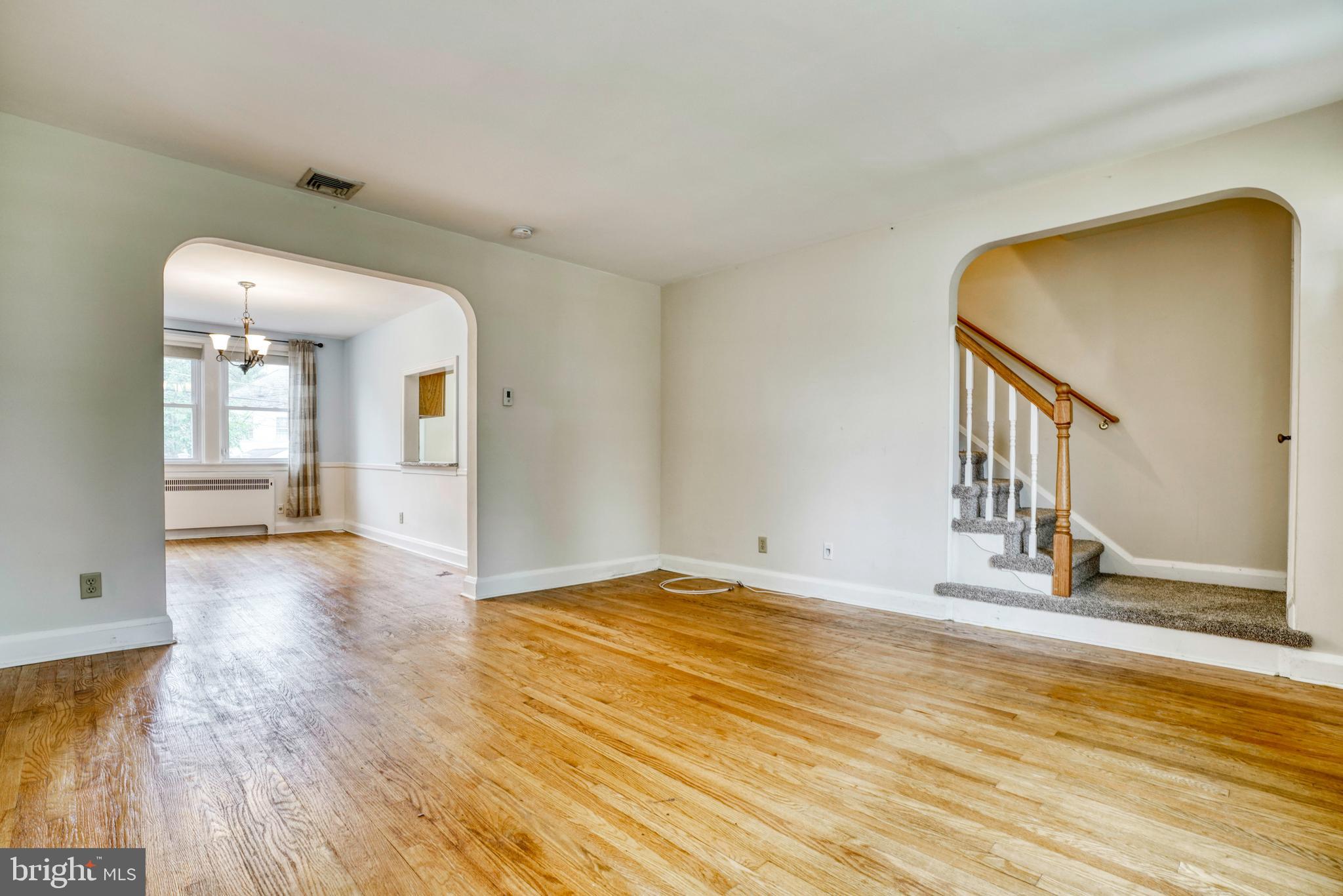 215 Ridge Avenue Towson, MD 21286 - Photo 6 of 47 Gallery Image 6