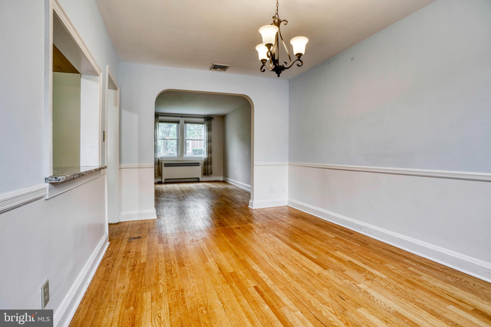 215 Ridge Avenue Towson, MD 21286 - Photo 10 of 47 Gallery Image 10