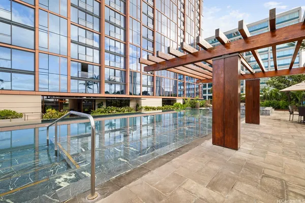 $11,800 | 1555 Kapiolani Boulevard, Unit 1603, Honolulu, HI 96814