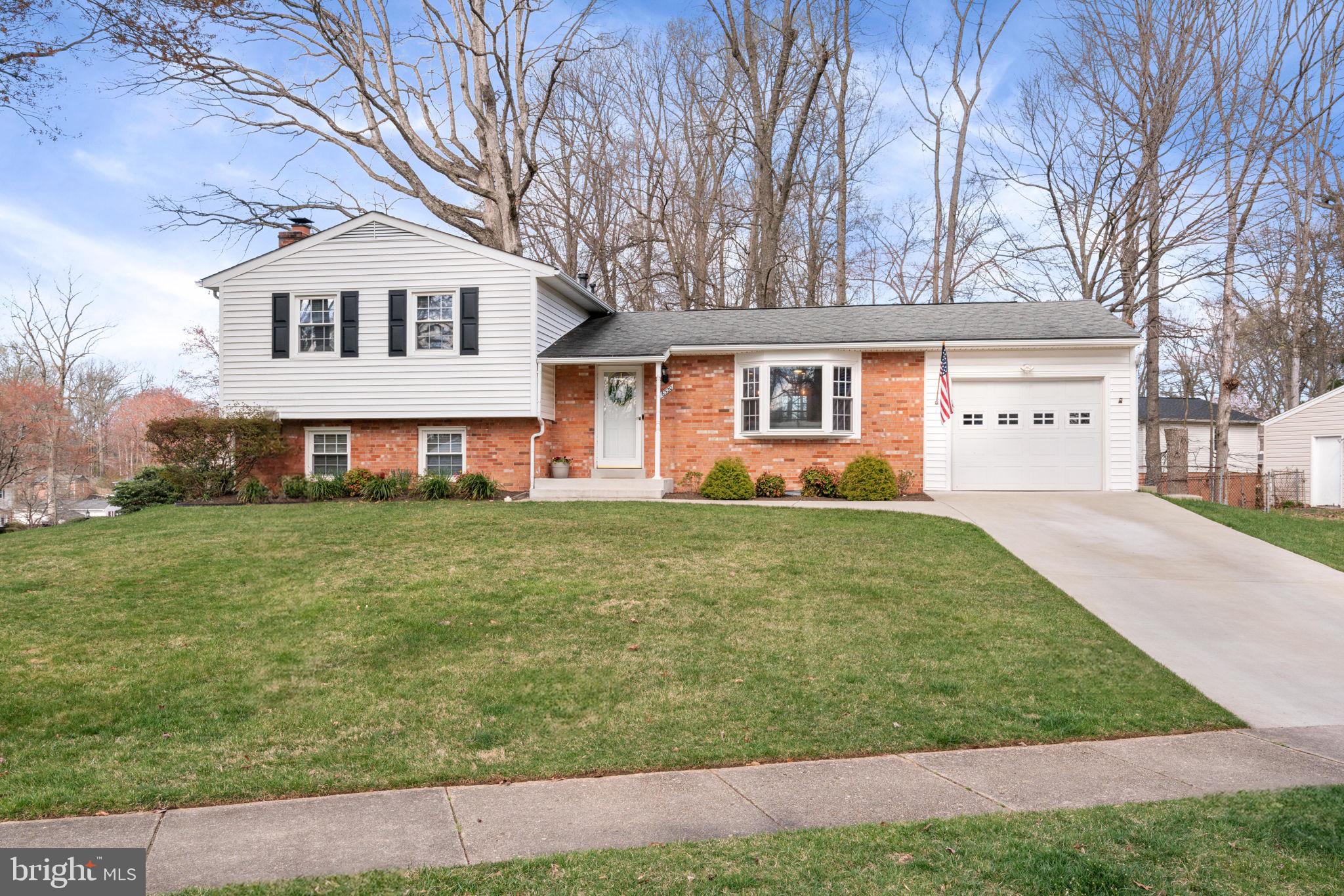 6520 Greenview Lane Springfield, VA 22152 - Photo 3 of 47 Gallery Image 3