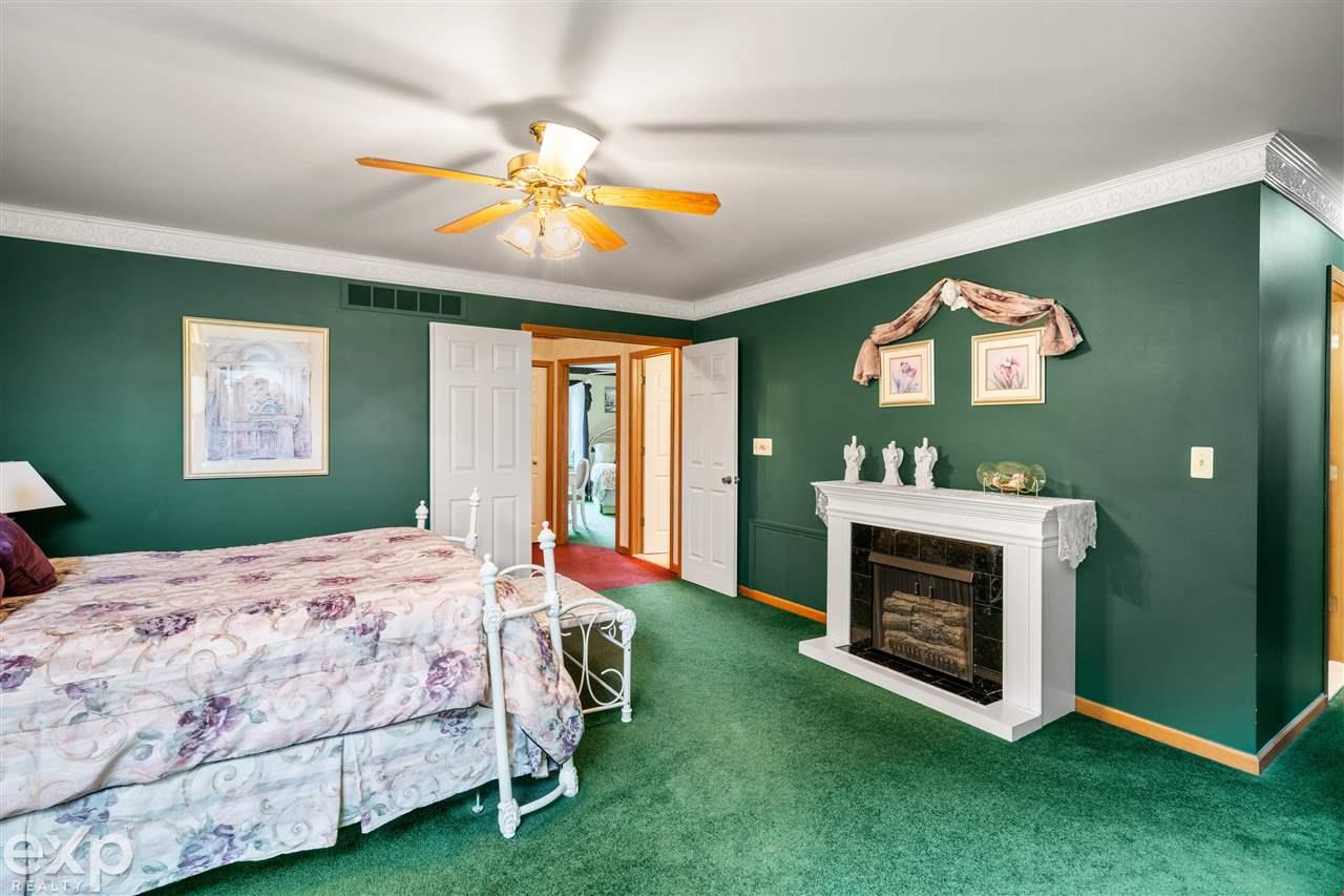 348 Brook Drive Romeo, MI 48065 - Photo 26 of 54 50048619-25.JPG