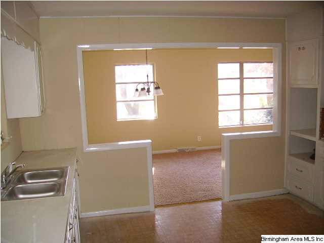 3961 Parkwood Road Bessemer, AL 35022 - Photo 7 of 17 Gallery Image 7