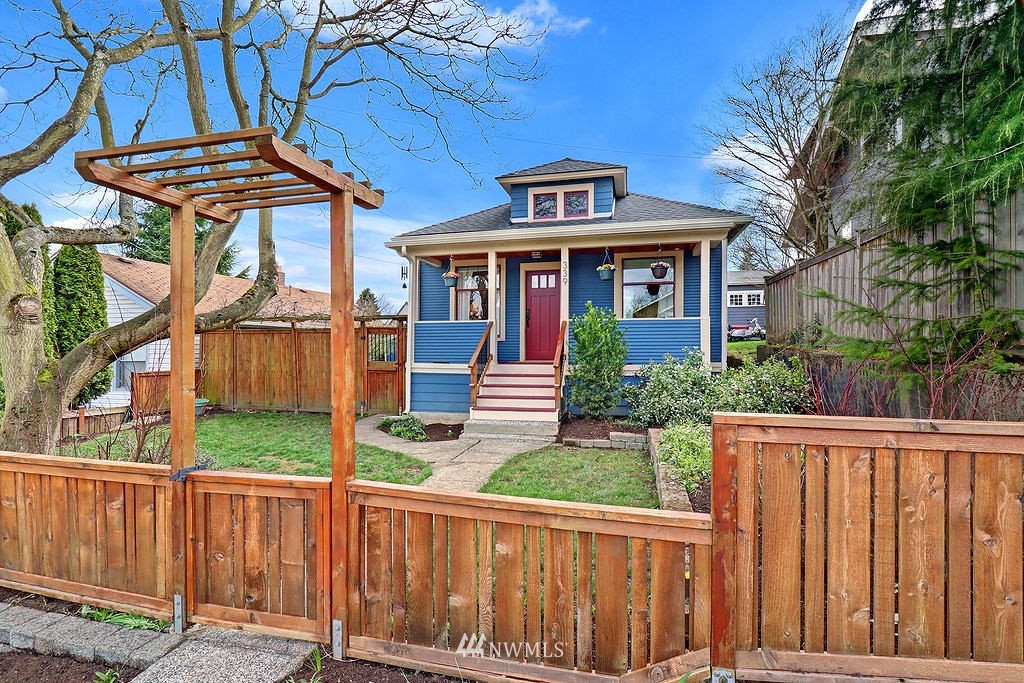339 North 80th Street Seattle, WA 98103 - Photo 1 of 17 Gallery Image 1