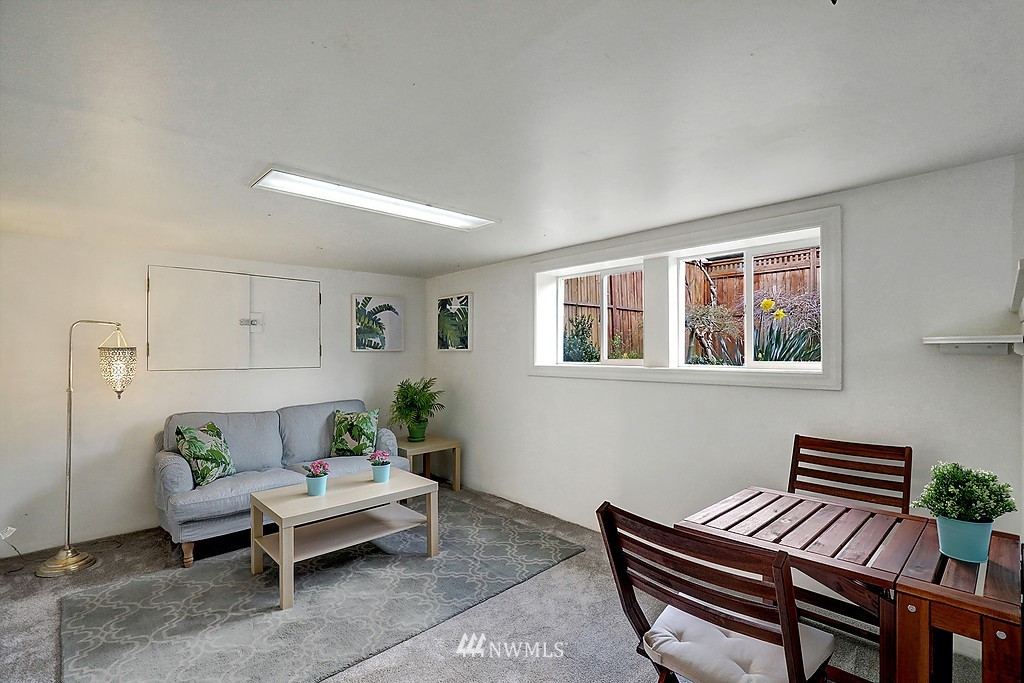 339 North 80th Street Seattle, WA 98103 - Photo 13 of 17 Gallery Image 13