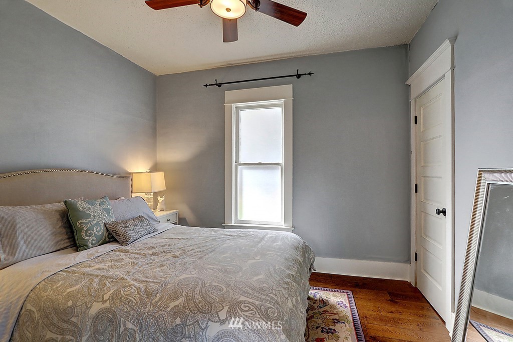 339 North 80th Street Seattle, WA 98103 - Photo 9 of 17 Gallery Image 9