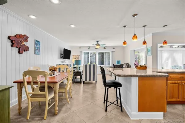 $287,000 | 1800 Southeast St Lucie Boulevard, Unit 9102, Stuart, FL 34996