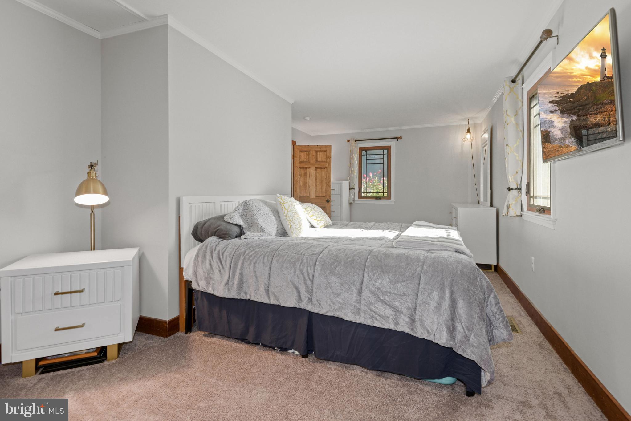 39852 Thomas Mill Road Leesburg, VA 20175 - Photo 15 of 40 Master bedroom