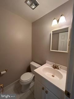 2120 Docket Lane Vienna, VA 22181 - Photo 13 of 28 Main Level Half Bath