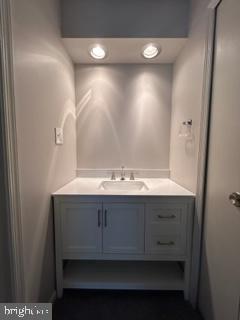 2120 Docket Lane Vienna, VA 22181 - Photo 15 of 28 Upper Level Primary Bedroom Suite