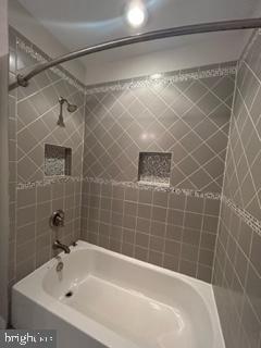 2120 Docket Lane Vienna, VA 22181 - Photo 16 of 28 Attached Primary Bathroom