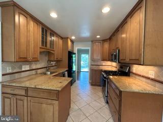 2120 Docket Lane Vienna, VA 22181 - Photo 8 of 28 Kitchen