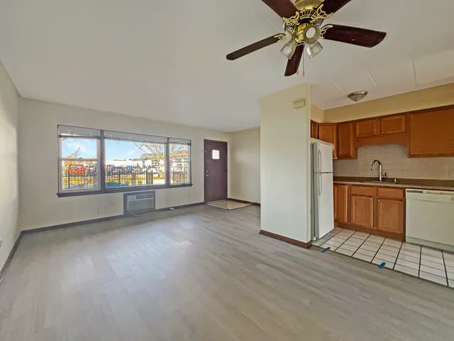 $1,300 | 7740 Harvard Street, Unit 3, Forest Park, IL 60130