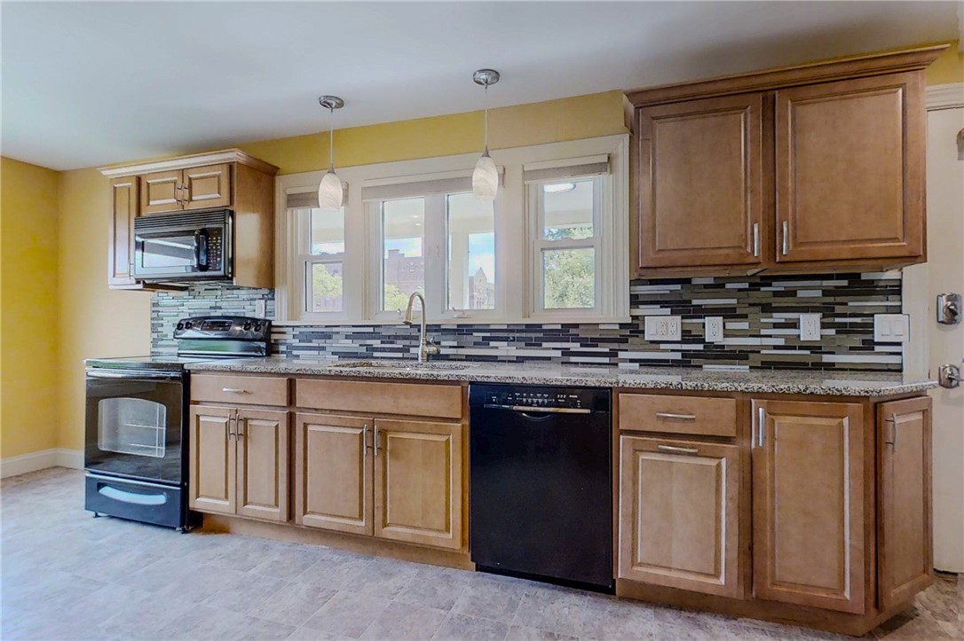 44 West 3rd Street Corning, NY 14830 - Photo 10 of 47