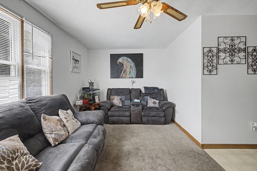 58-60 Beverly Lane Springfield, MA 01151 - Photo 4 of 35 Gallery Image 4