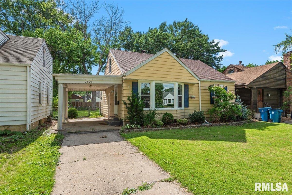 2309 South Pasfield Street Springfield, IL 62704 - Photo 2 of 36