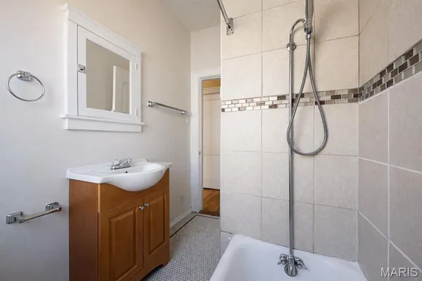 $675,000 | 4626 Shenandoah Avenue, St. Louis, MO 63110