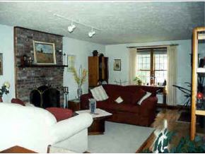 46 Pemberton Road Nashua, NH 03063 - Photo 1 of 8 Gallery Image 1