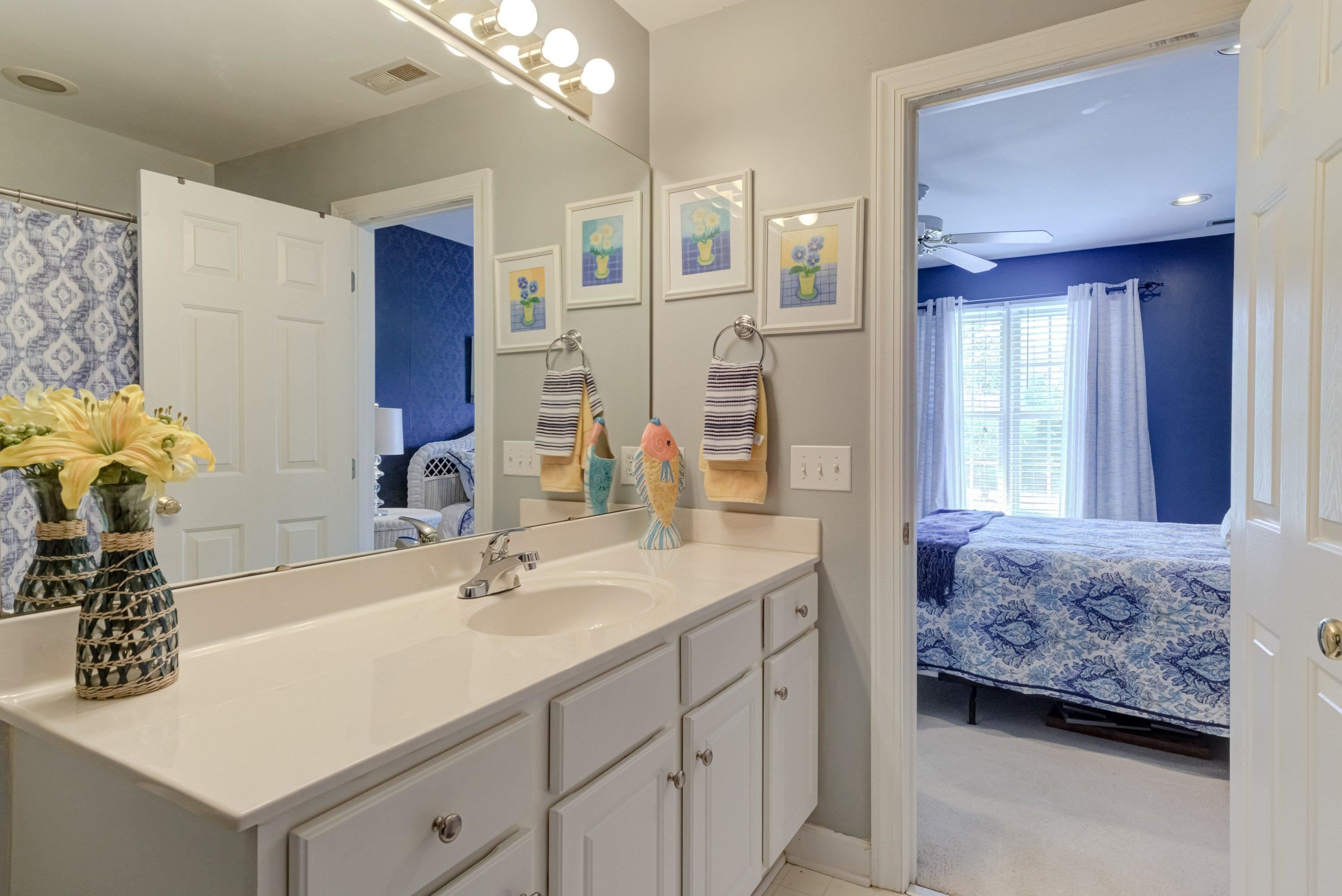 9224 Grassington Way Raleigh, NC 27615 - Photo 12 of 18 Primary Bathroom