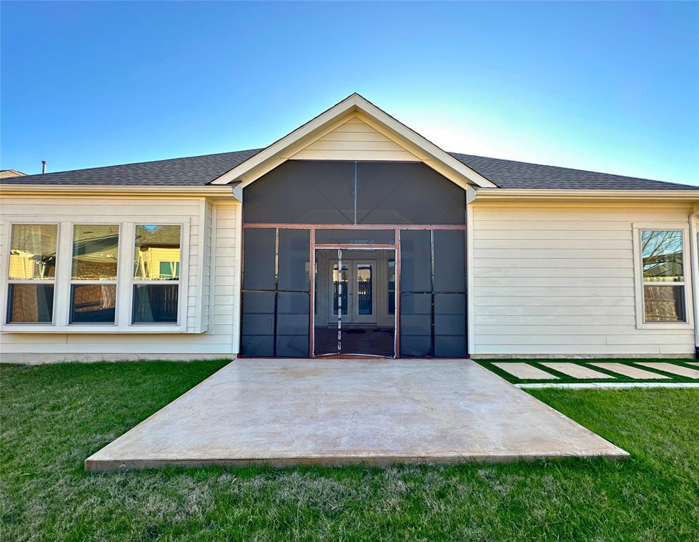 3117 Hidalgo Loop Round Rock, TX 78665 - Photo 26 of 27 a front view of a house with a yard and garage