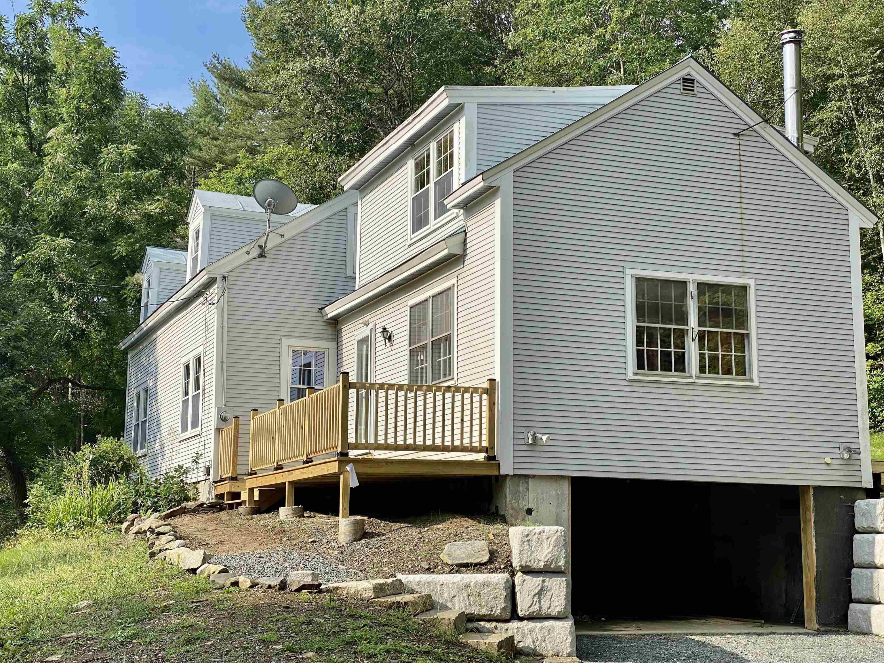 342 Hanover Center Road Hanover, NH 03750 - Photo 2 of 13