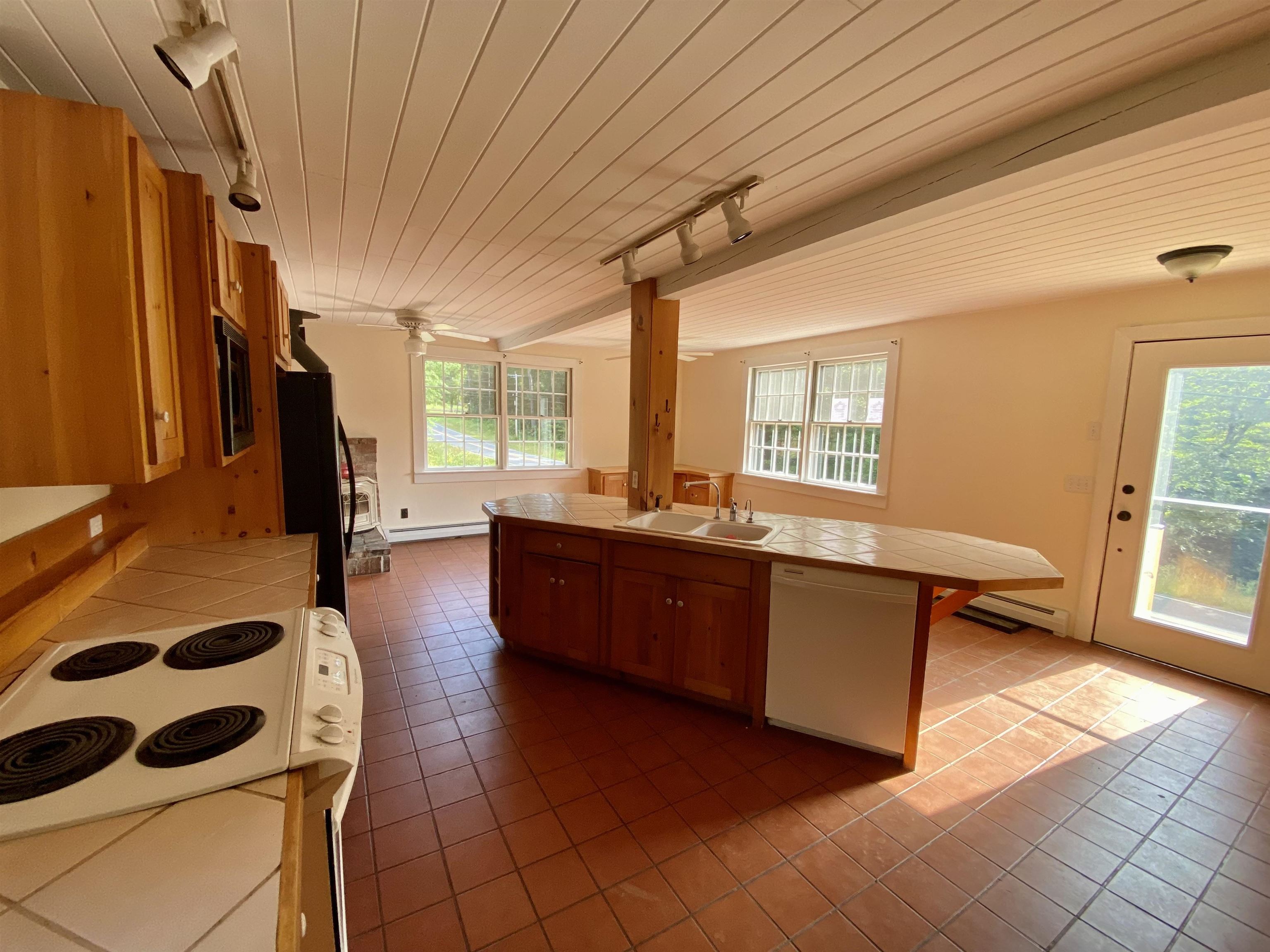 342 Hanover Center Road Hanover, NH 03750 - Photo 8 of 13