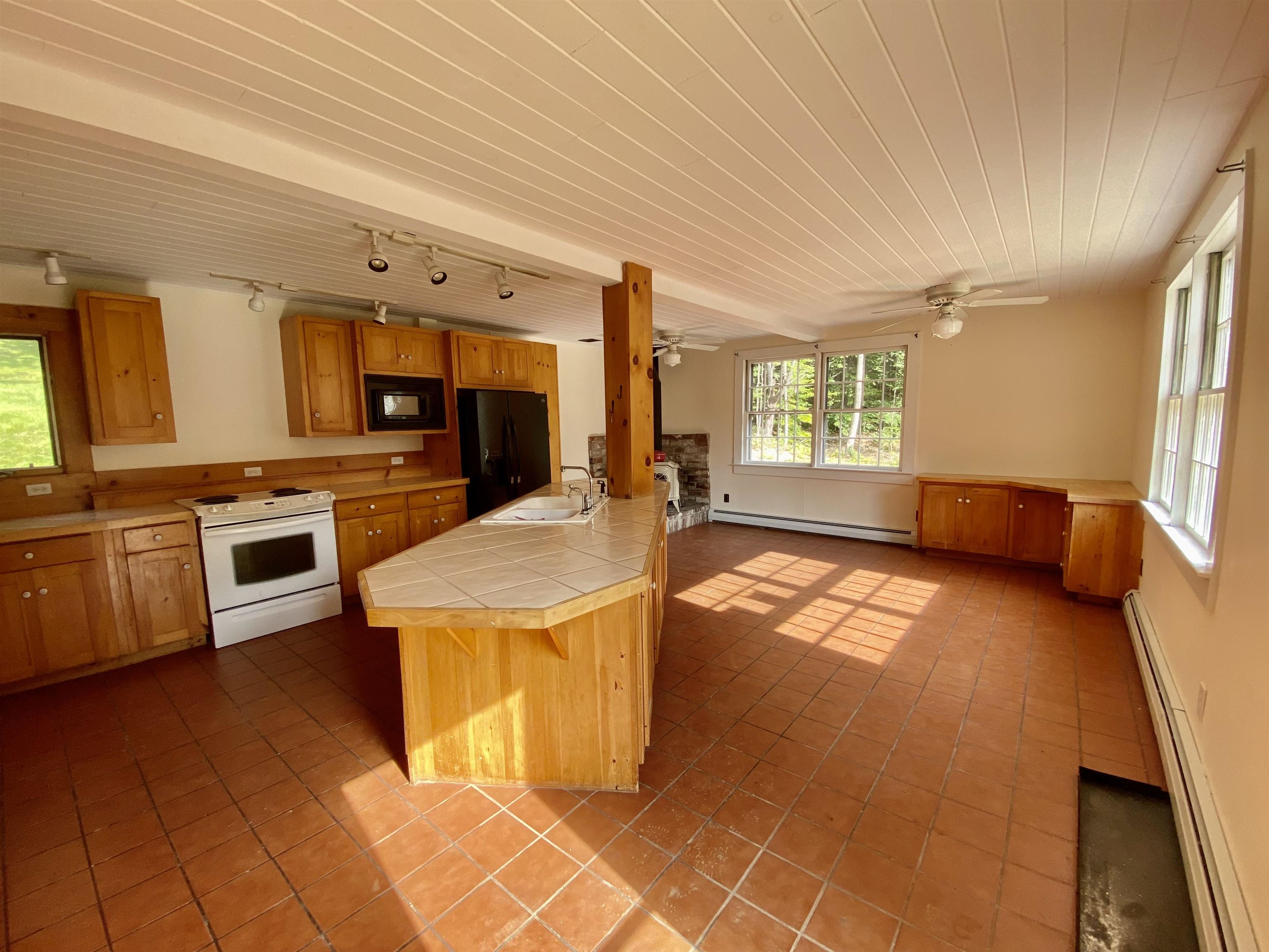 342 Hanover Center Road Hanover, NH 03750 - Photo 9 of 13