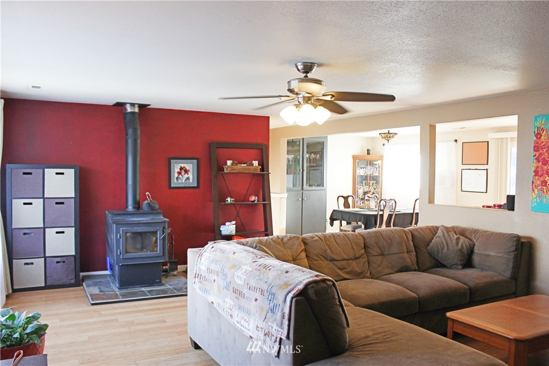 11276 Galbreath Road Burlington, WA 98233 - Photo 4 of 33 Gallery Image 4