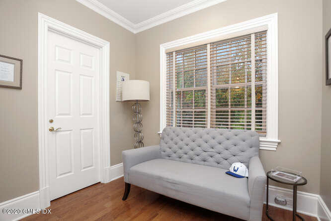 20 Chieftans Road Greenwich, CT 06831 - Photo 18 of 39 20 Chieftans Rd Greenwich CT-small-038-0