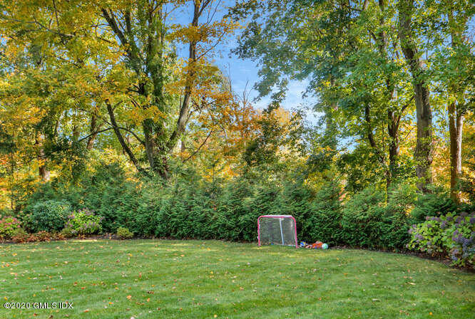 20 Chieftans Road Greenwich, CT 06831 - Photo 34 of 39 20 Chieftans Rd Greenwich CT-small-010-0