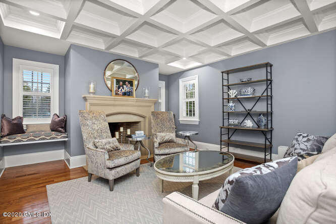 20 Chieftans Road Greenwich, CT 06831 - Photo 5 of 39 20 Chieftans Rd Greenwich CT-small-031-0