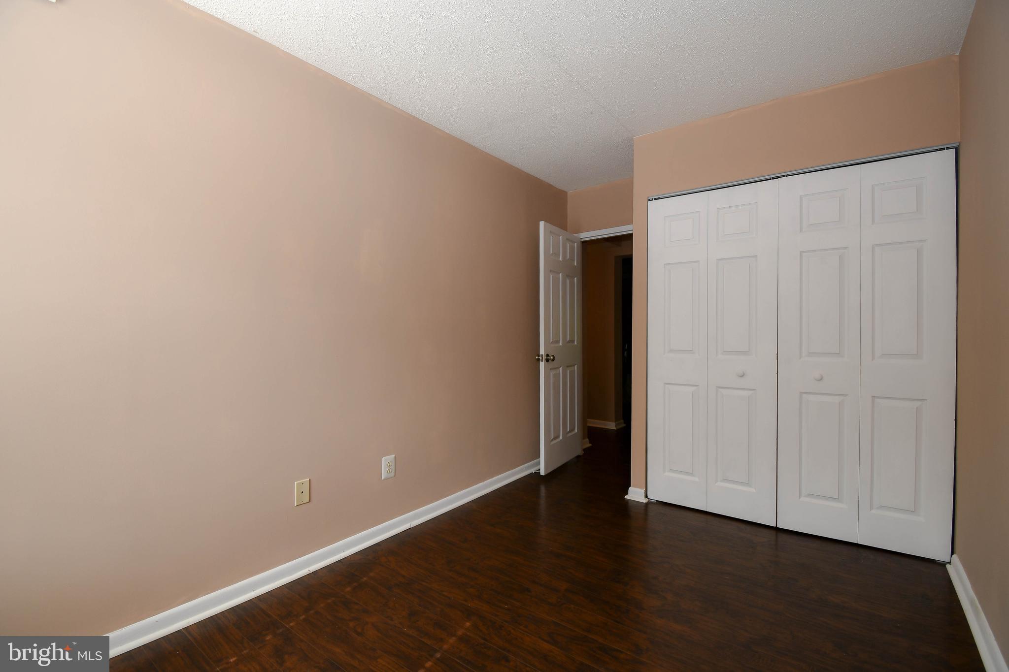 11611 Stoneview Square, Unit 11C Reston, VA 20191 - Photo 22 of 27 Bedroom 3