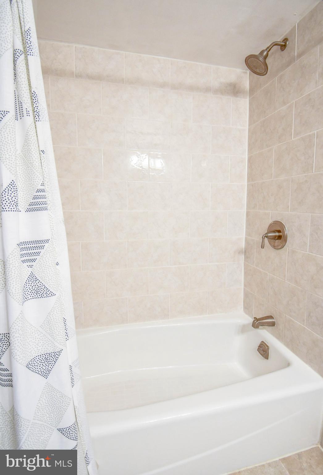 11611 Stoneview Square, Unit 11C Reston, VA 20191 - Photo 25 of 27 remodeled bathroom